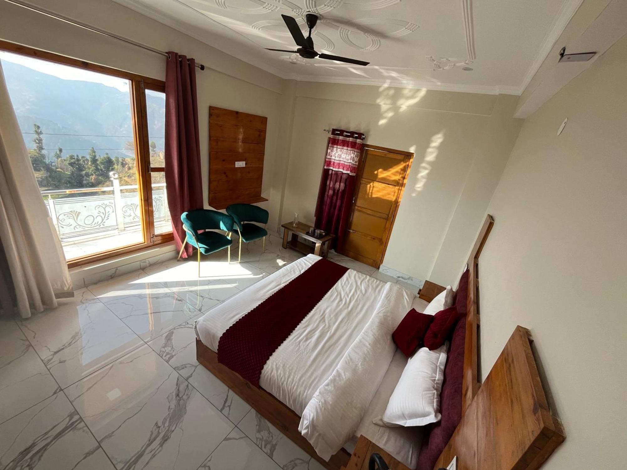 Himalayan Hill Top Resort Kanatal Exterior foto